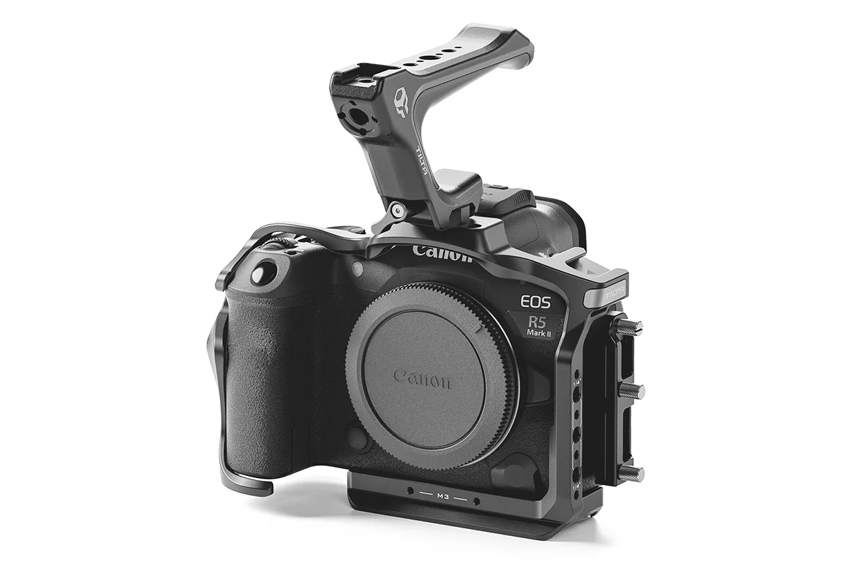 CANON R5M2 실물 사진
