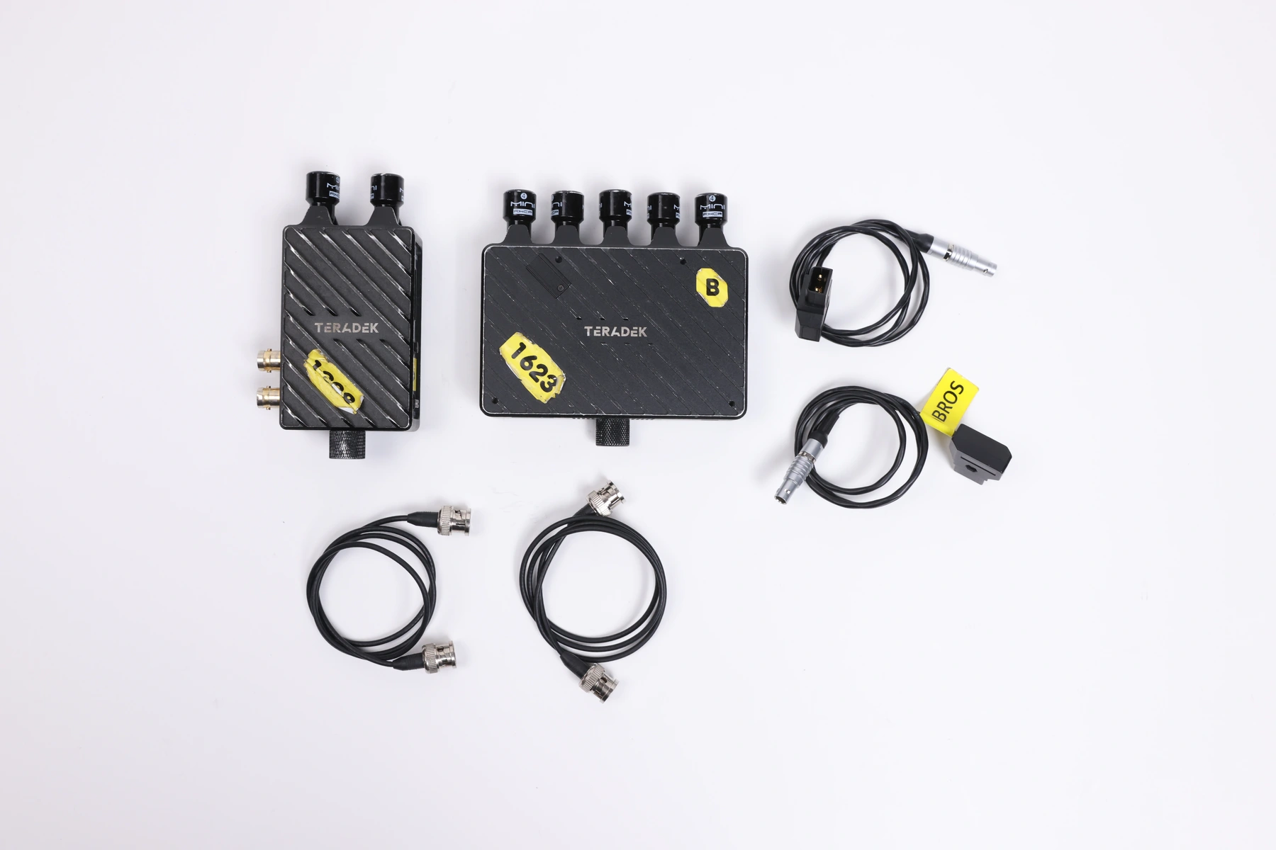 TERADECK BOLT 4K 750 1:1 실물 사진