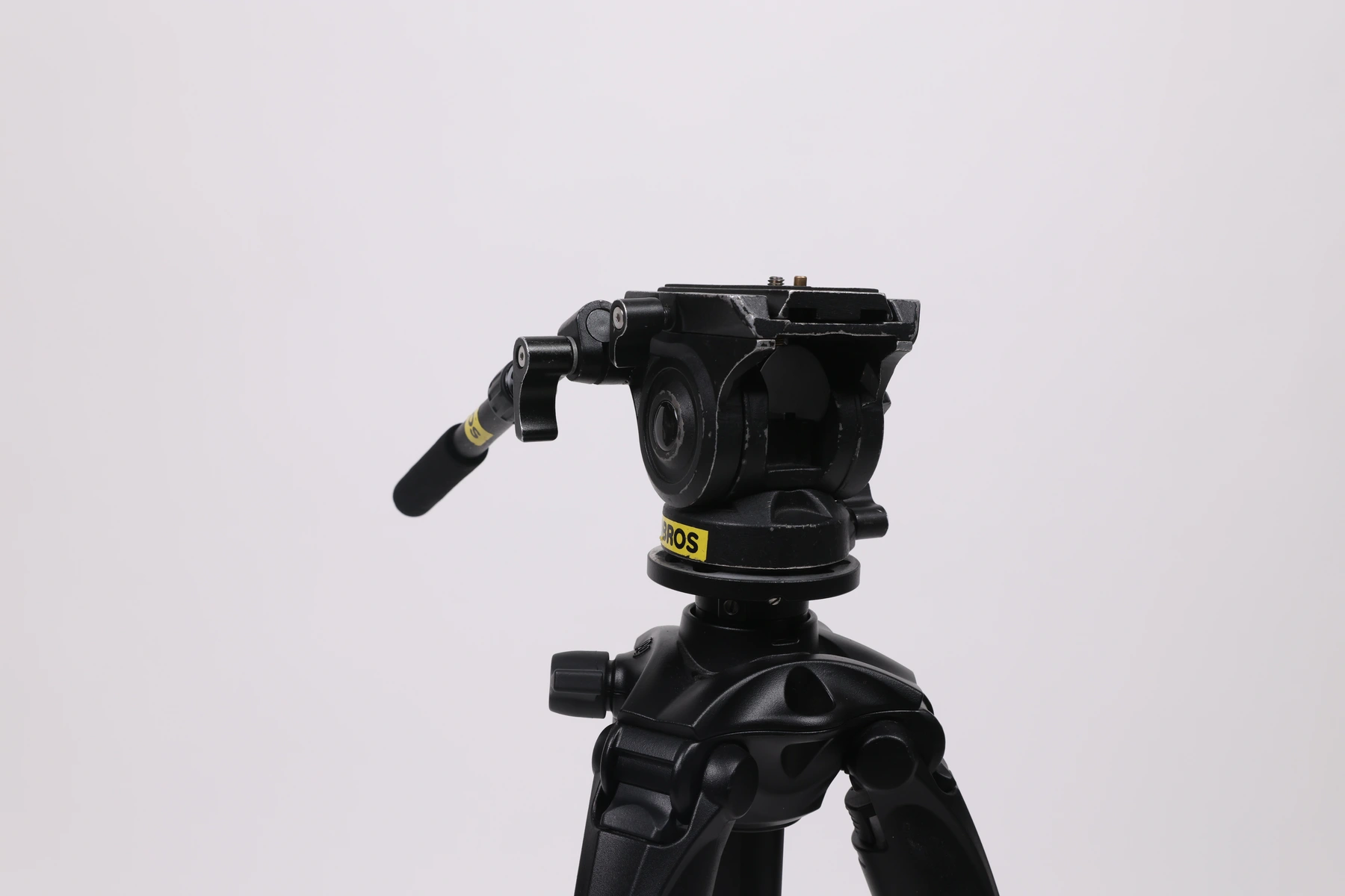 MANFROTTO MT057C4 실물 사진